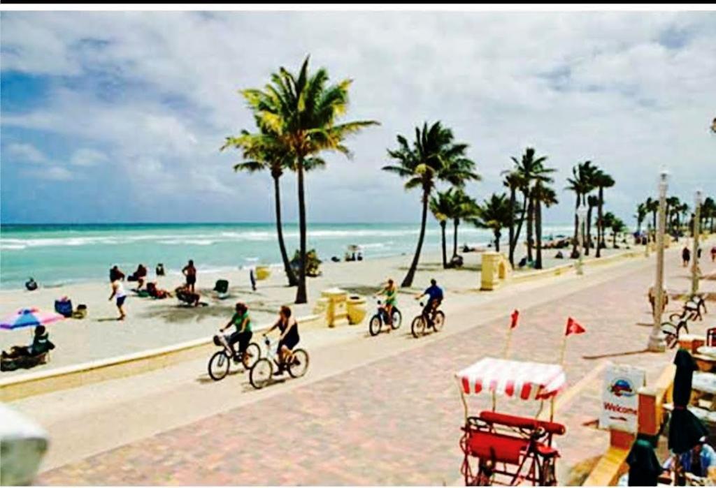 Hollywood Beachfront House Buitenkant foto